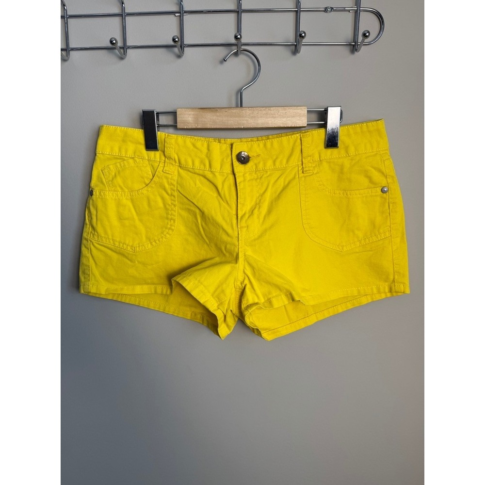 L.E.I. Ashley Lowrise Womens Yellow Denim Shorts Juniors 11 Summer Casual Preppy